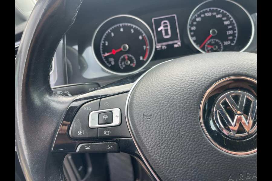 Volkswagen Golf 1.5 TSI Comfortline / CarPlay