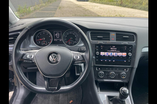Volkswagen Golf 1.5 TSI Comfortline / CarPlay