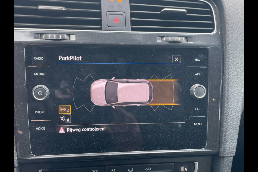 Volkswagen Golf 1.5 TSI Comfortline / CarPlay