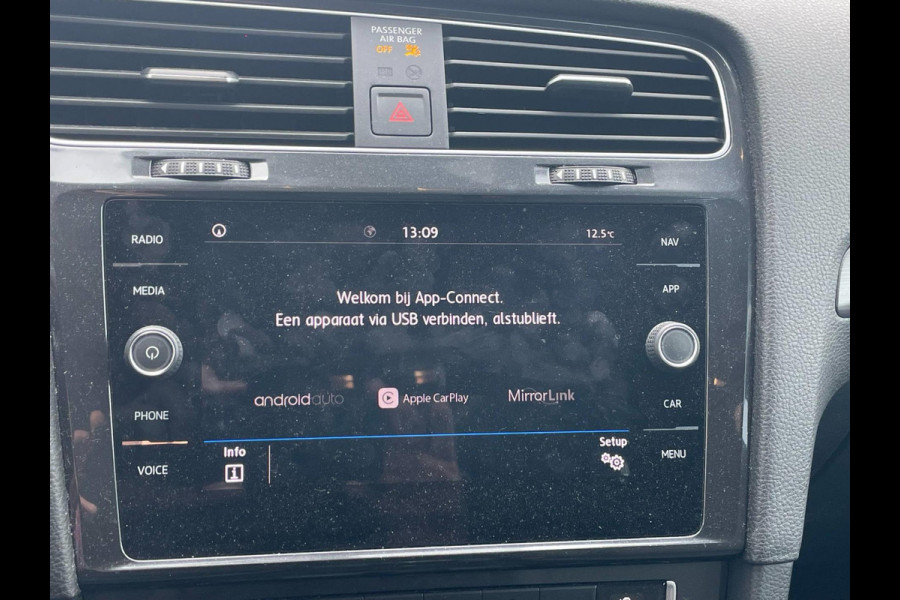 Volkswagen Golf 1.5 TSI Comfortline / CarPlay