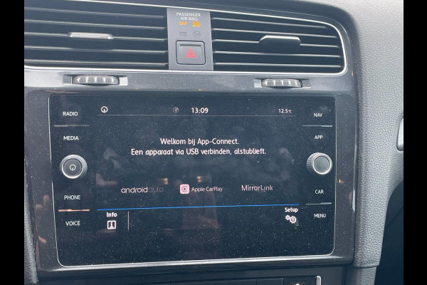 Volkswagen Golf 1.5 TSI Comfortline / CarPlay
