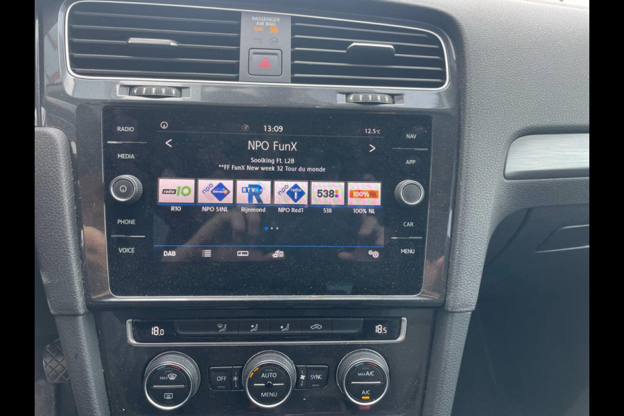 Volkswagen Golf 1.5 TSI Comfortline / CarPlay