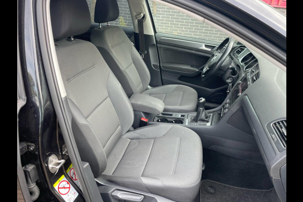 Volkswagen Golf 1.5 TSI Comfortline / CarPlay