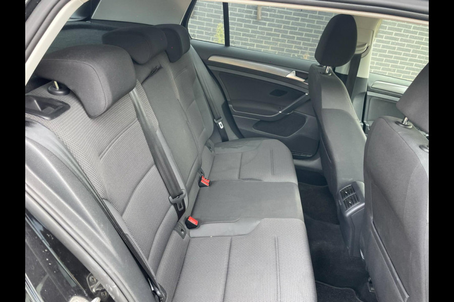 Volkswagen Golf 1.5 TSI Comfortline / CarPlay