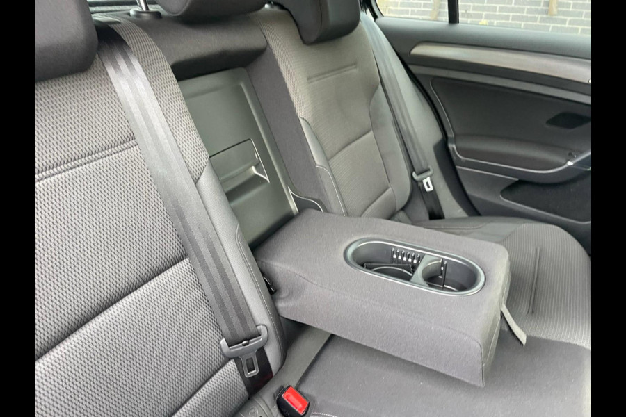 Volkswagen Golf 1.5 TSI Comfortline / CarPlay