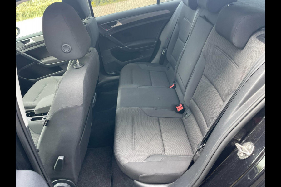 Volkswagen Golf 1.5 TSI Comfortline / CarPlay
