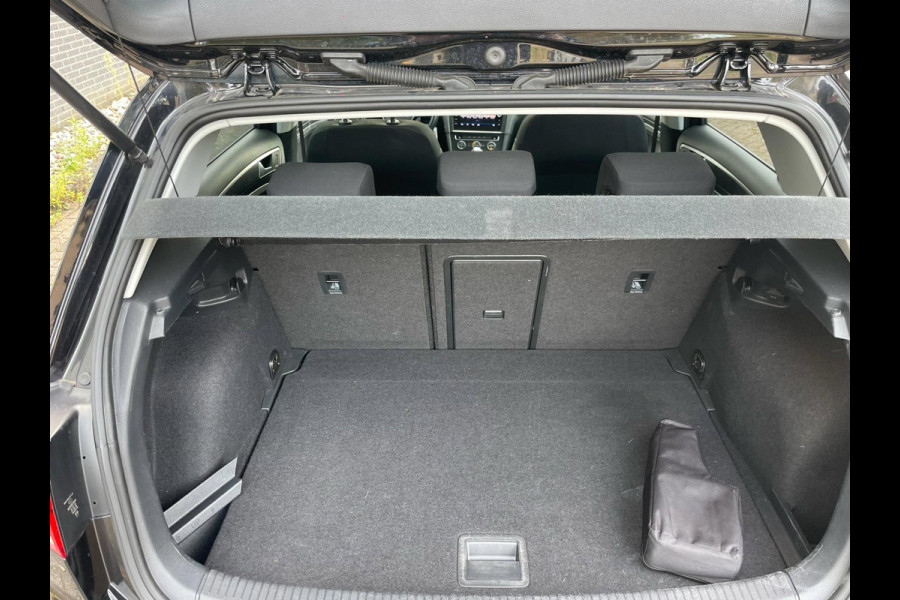 Volkswagen Golf 1.5 TSI Comfortline / CarPlay