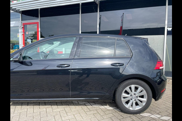 Volkswagen Golf 1.5 TSI Comfortline / CarPlay