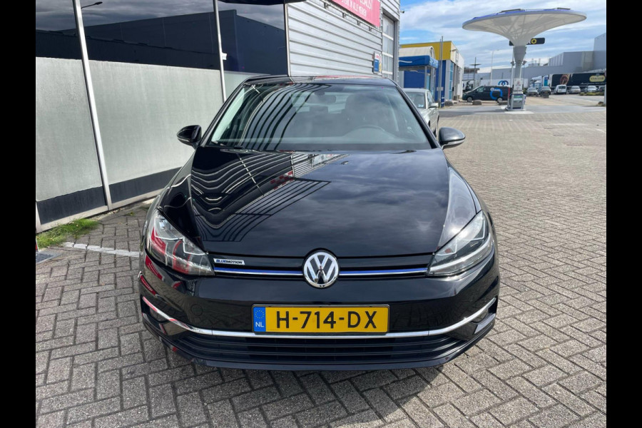 Volkswagen Golf 1.5 TSI Comfortline / CarPlay