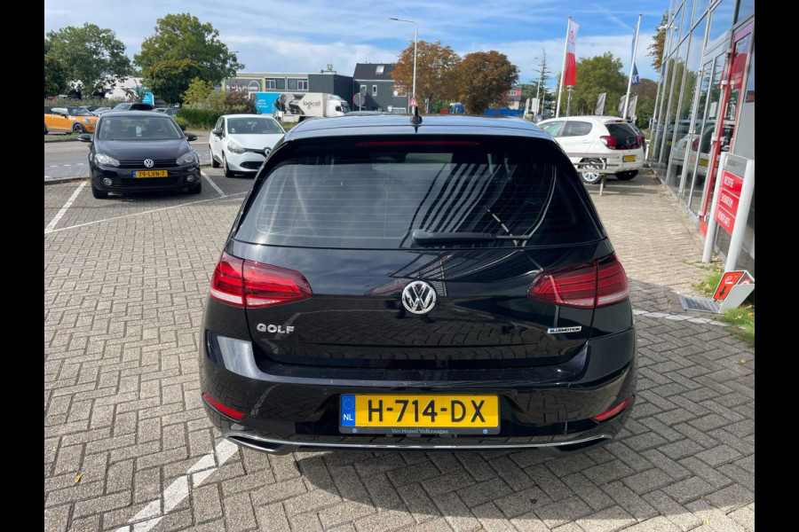 Volkswagen Golf 1.5 TSI Comfortline / CarPlay