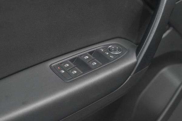 Renault Captur TCe 90 Evolution | Navigatie | Apple Carplay | Parkeersensoren Renault Captur TCe 90 Evolution | Navigatie | Apple Carplay | Parkeersensoren