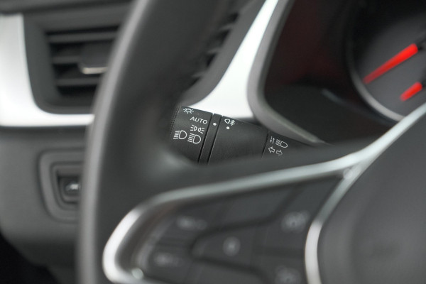Renault Captur TCe 90 Evolution | Navigatie | Apple Carplay | Parkeersensoren Renault Captur TCe 90 Evolution | Navigatie | Apple Carplay | Parkeersensoren