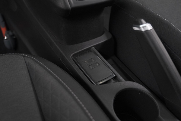 Renault Captur TCe 90 Evolution | Navigatie | Apple Carplay | Parkeersensoren Renault Captur TCe 90 Evolution | Navigatie | Apple Carplay | Parkeersensoren