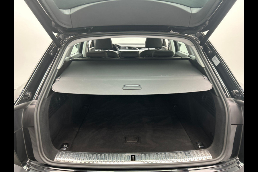 Audi e-tron E-tron 50 quattro Launch edition 71 kWh Origineel NL Virtual
