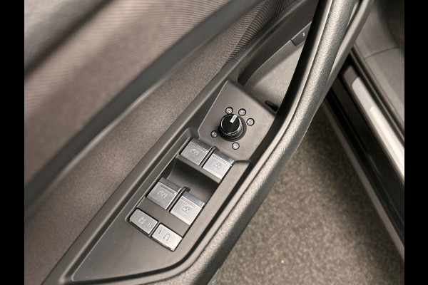 Audi e-tron E-tron 50 quattro Launch edition 71 kWh Origineel NL Virtual
