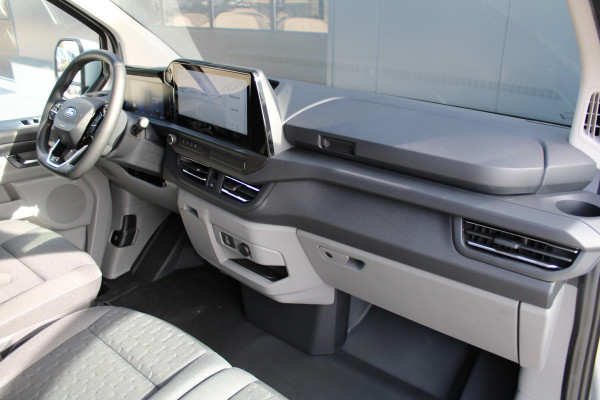 Ford Transit Custom 320 2.0 TDCI L2H1 Limited 170pk - Adaptive Cruise - Blind spot - Navigatie - Camera - Draadloos laden - Stoelverwarming - Rijkla