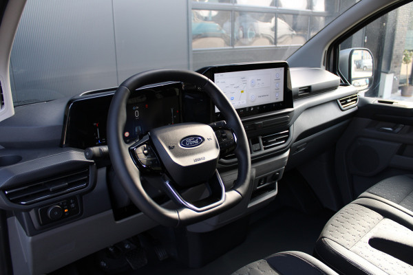 Ford Transit Custom 320 2.0 TDCI L2H1 Limited 170pk - Adaptive Cruise - Blind spot - Navigatie - Camera - Draadloos laden - Stoelverwarming - Rijkla