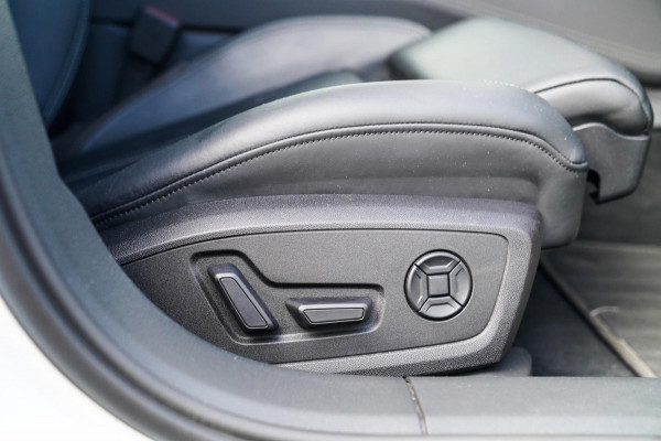 Audi A6 Avant 55 TFSI Quattro Design Pro Line Plus | Bang&Olufsen | Pano | Adaptieve cruise | 4wiel besturing | Trekhaak | HUD |