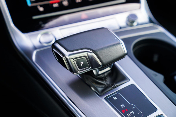 Audi A6 Avant 55 TFSI Quattro Design Pro Line Plus | Bang&Olufsen | Pano | Adaptieve cruise | 4wiel besturing | Trekhaak | HUD |