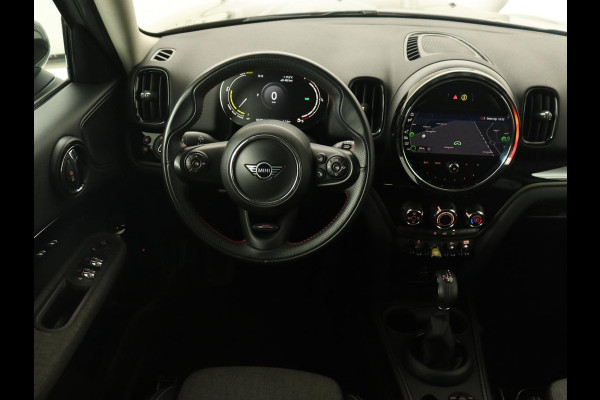 MINI Countryman 2.0 Cooper S E ALL4 | Carplay | Half leder | Navigatie | Cruise control | 19'' | Airco | Full LED | Digital Cockpit | Parkeerhulp | PHEV | Plug In