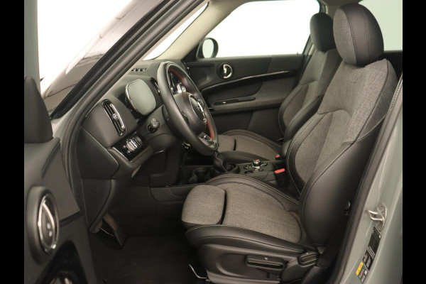 MINI Countryman 2.0 Cooper S E ALL4 | Carplay | Half leder | Navigatie | Cruise control | 19'' | Airco | Full LED | Digital Cockpit | Parkeerhulp | PHEV | Plug In