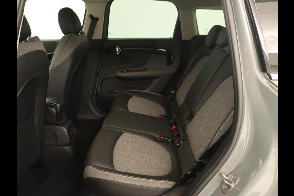 MINI Countryman 2.0 Cooper S E ALL4 | Carplay | Half leder | Navigatie | Cruise control | 19'' | Airco | Full LED | Digital Cockpit | Parkeerhulp | PHEV | Plug In
