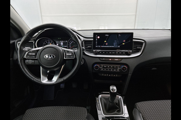 Kia Xceed 1.5 T-GDI MHEV DynamicPlusLine (NAVIGATIE, STOEL-/STUURVERWARMING, CARPLAY, CAMERA, GOED ONDERHOUDEN)