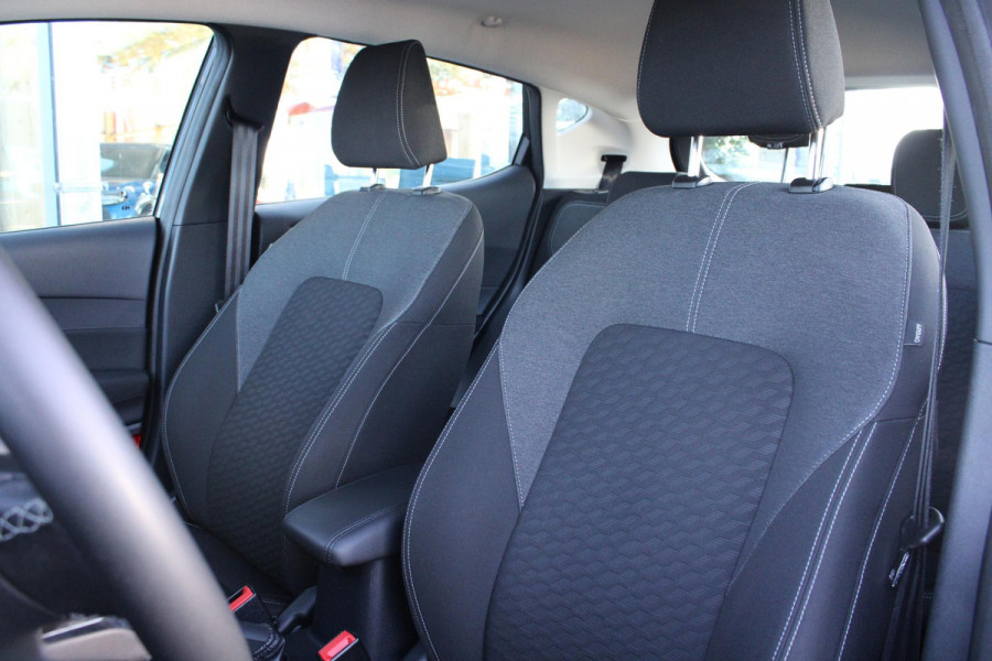 Ford Fiesta 1.0 EcoBoost Hybrid Titanium | Cruise Control | Navigatie | Airco |