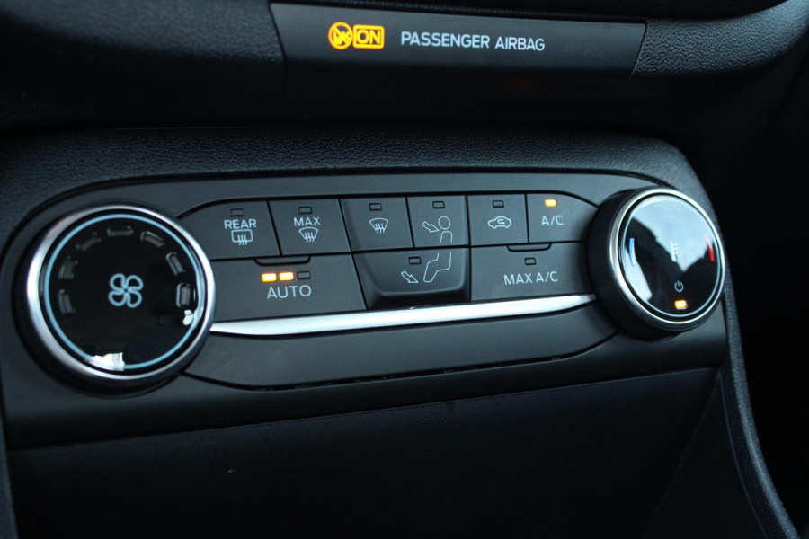 Ford Fiesta 1.0 EcoBoost Hybrid Titanium | Cruise Control | Navigatie | Airco |
