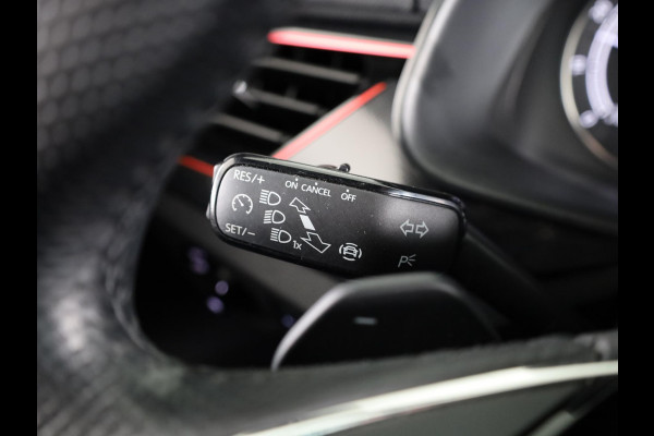 Škoda SCALA 1.0 TSI Sport Business 110pk Automaat | Navigatie via App | Parkeersensoren voor en achter | Cruise controle