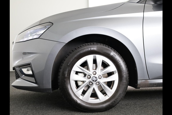 Škoda Fabia 1.0 TSI Business Edition 95pk | Navigatie via App | Verwarmbare voorstoelen | Climatronic | Lichtmetalen velgen