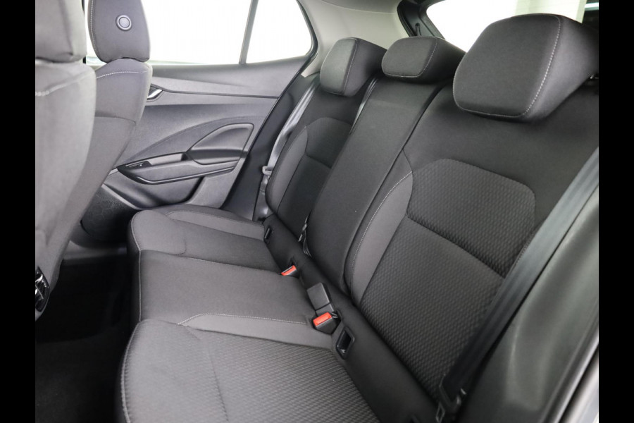 Škoda Fabia 1.0 TSI Business Edition 95pk | Navigatie via App | Verwarmbare voorstoelen | Climatronic | Lichtmetalen velgen