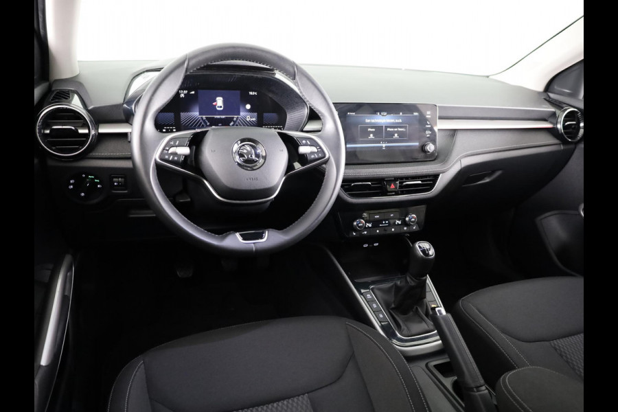Škoda Fabia 1.0 TSI Business Edition 95pk | Navigatie via App | Verwarmbare voorstoelen | Climatronic | Lichtmetalen velgen