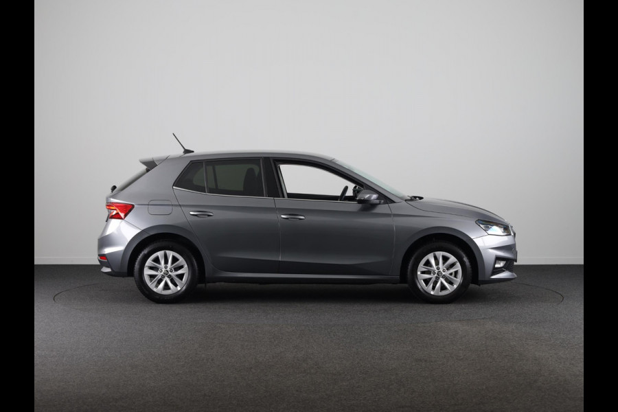 Škoda Fabia 1.0 TSI Business Edition 95pk | Navigatie via App | Verwarmbare voorstoelen | Climatronic | Lichtmetalen velgen