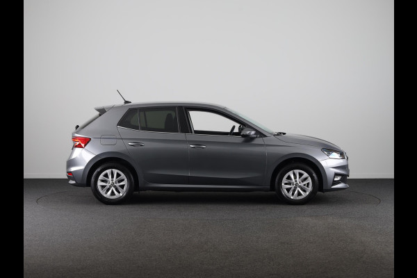 Škoda Fabia 1.0 TSI Business Edition 95pk | Navigatie via App | Verwarmbare voorstoelen | Climatronic | Lichtmetalen velgen