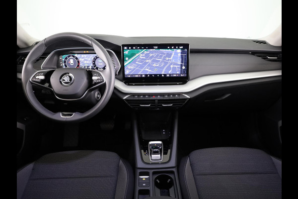 Škoda Octavia Combi 1.5 TSI MHEV Business Edition Plus 115 pk Automaat (DSG) | Verlengde garantie | Navigatie | Parkeersensoren | Achteruitrijcamera | Adaptieve cruise control | Stoelverwarming |
