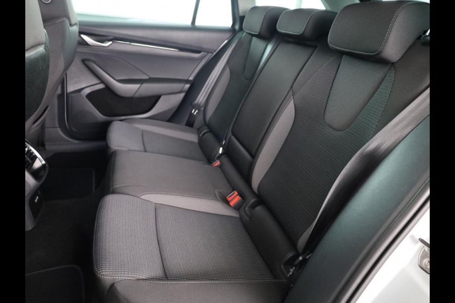 Škoda Octavia Combi 1.5 TSI MHEV Business Edition Plus 115 pk Automaat (DSG) | Verlengde garantie | Navigatie | Parkeersensoren | Achteruitrijcamera | Adaptieve cruise control | Stoelverwarming |