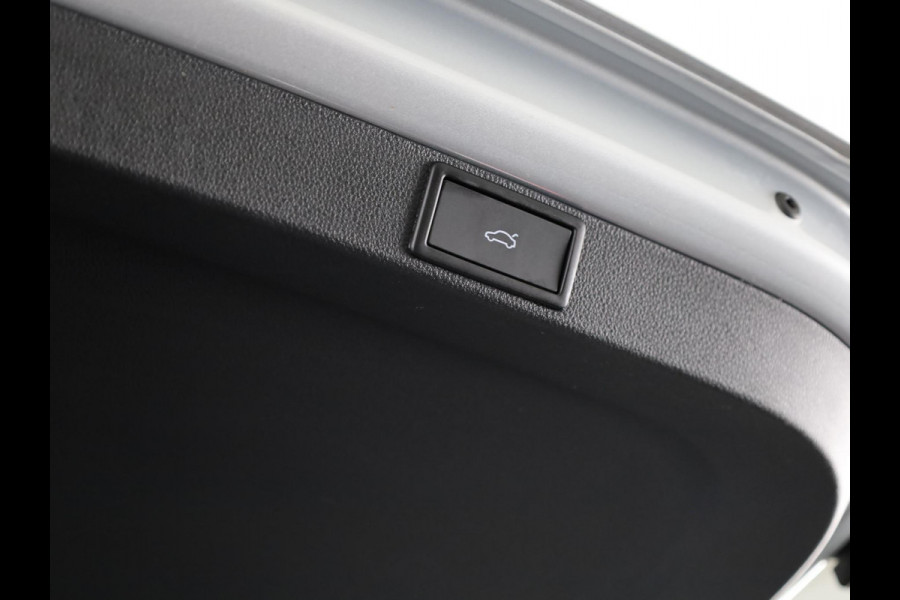 Škoda Octavia Combi 1.5 TSI MHEV Business Edition Plus 115 pk Automaat (DSG) | Verlengde garantie | Navigatie | Parkeersensoren | Achteruitrijcamera | Adaptieve cruise control | Stoelverwarming |