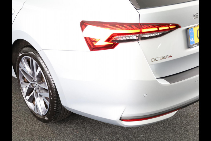 Škoda Octavia Combi 1.5 TSI MHEV Business Edition Plus 115 pk Automaat (DSG) | Verlengde garantie | Navigatie | Parkeersensoren | Achteruitrijcamera | Adaptieve cruise control | Stoelverwarming |