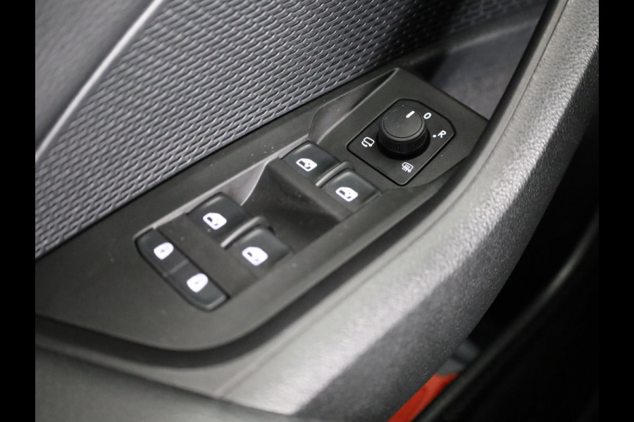 Škoda Octavia Combi 1.5 TSI MHEV Business Edition Plus 115 pk Automaat (DSG) | Verlengde garantie | Navigatie | Parkeersensoren | Achteruitrijcamera | Adaptieve cruise control | Stoelverwarming |