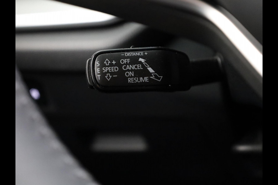 Škoda Octavia Combi 1.5 TSI MHEV Business Edition Plus 115 pk Automaat (DSG) | Verlengde garantie | Navigatie | Parkeersensoren | Achteruitrijcamera | Adaptieve cruise control | Stoelverwarming |