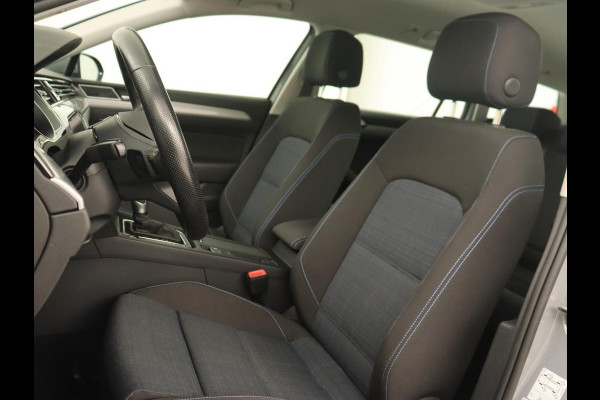 Volkswagen Passat 1.4 TSI PHEV GTE | Trekhaak | Stoelverwarming | Massage | Camera | Adaptive cruise | Carplay | Navigatie | Side Assist | Matrix LED | Plug In
