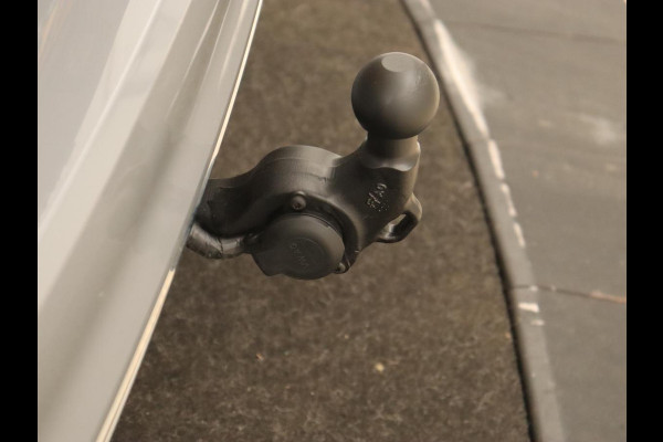 Volkswagen Passat 1.4 TSI PHEV GTE | Trekhaak | Stoelverwarming | Massage | Camera | Adaptive cruise | Carplay | Navigatie | Side Assist | Matrix LED | Plug In