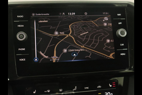 Volkswagen Passat 1.4 TSI PHEV GTE | Trekhaak | Stoelverwarming | Massage | Camera | Adaptive cruise | Carplay | Navigatie | Side Assist | Matrix LED | Plug In