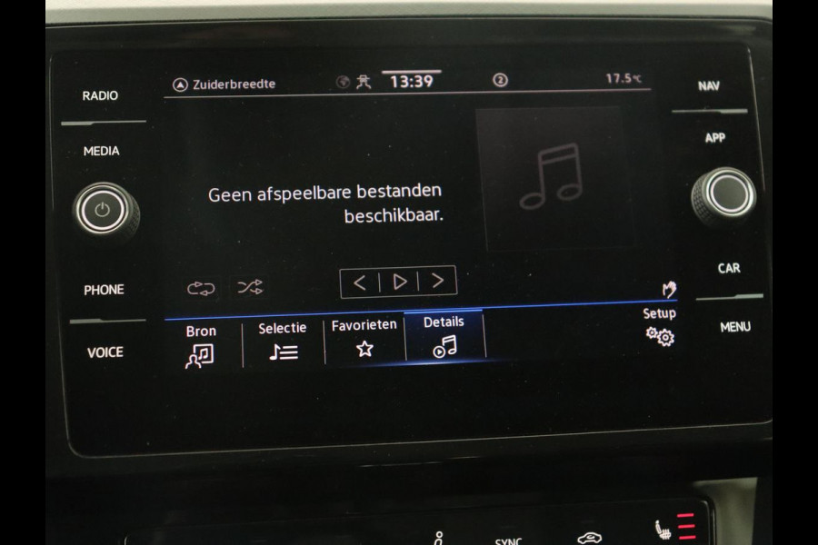Volkswagen Passat 1.4 TSI PHEV GTE | Trekhaak | Stoelverwarming | Massage | Camera | Adaptive cruise | Carplay | Navigatie | Side Assist | Matrix LED | Plug In