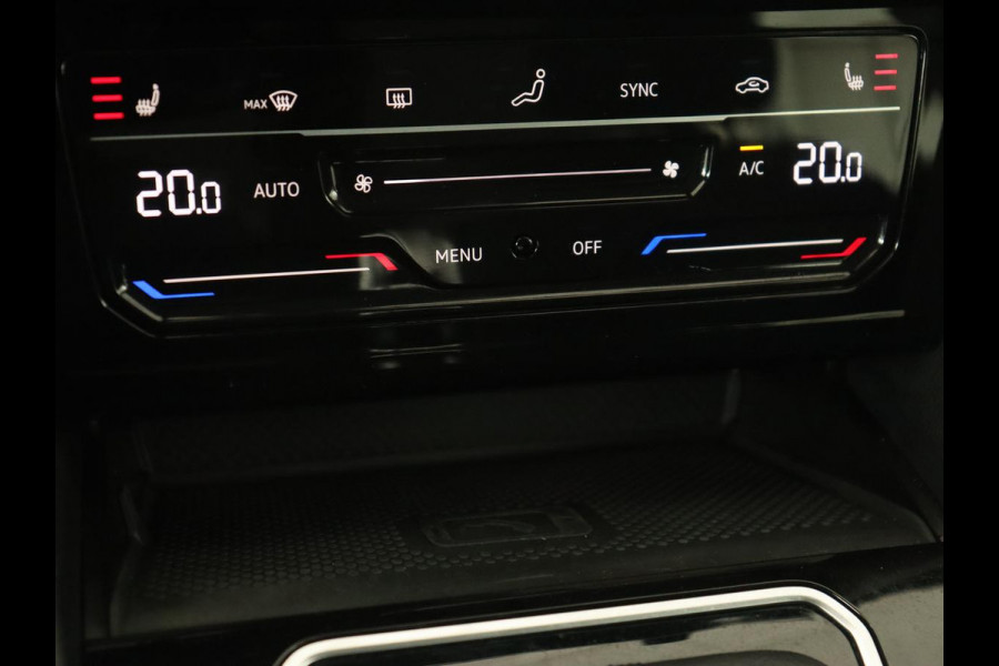 Volkswagen Passat 1.4 TSI PHEV GTE | Trekhaak | Stoelverwarming | Massage | Camera | Adaptive cruise | Carplay | Navigatie | Side Assist | Matrix LED | Plug In