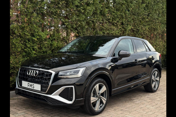 Audi Q2 35 TFSI S-Line CarPlay Camera