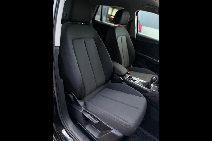 Audi Q2 35 TFSI S-Line CarPlay Camera