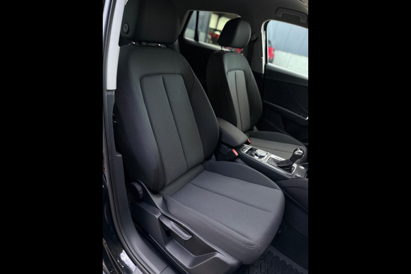 Audi Q2 35 TFSI S-Line CarPlay Camera