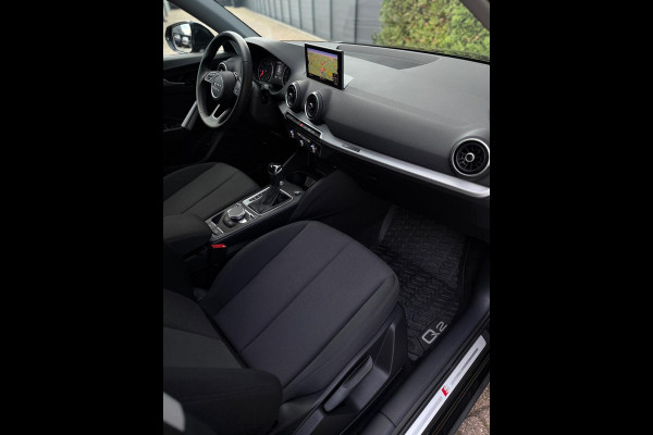 Audi Q2 35 TFSI S-Line CarPlay Camera